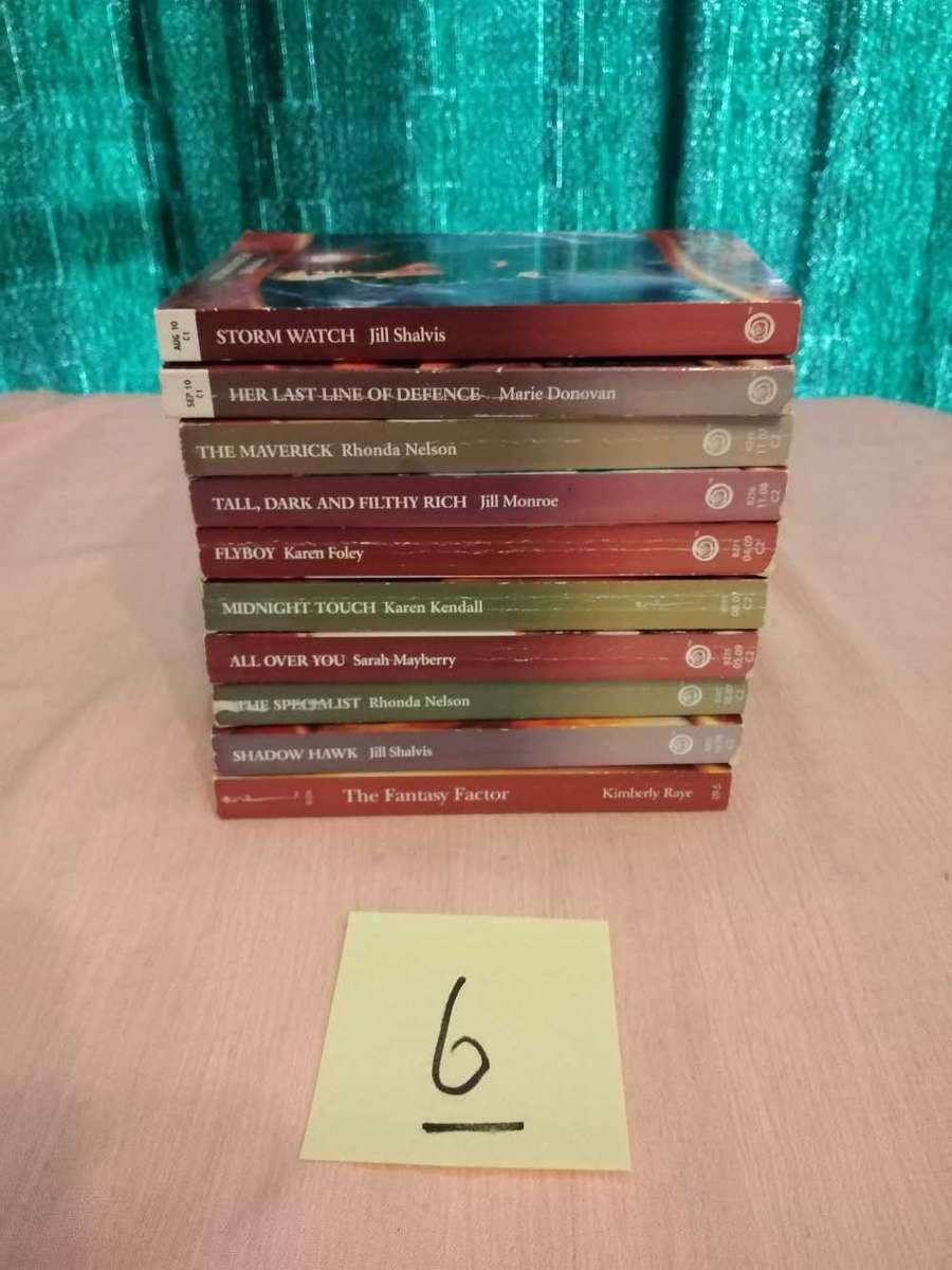 10 Assorted Mills and Boon Blaze Romance