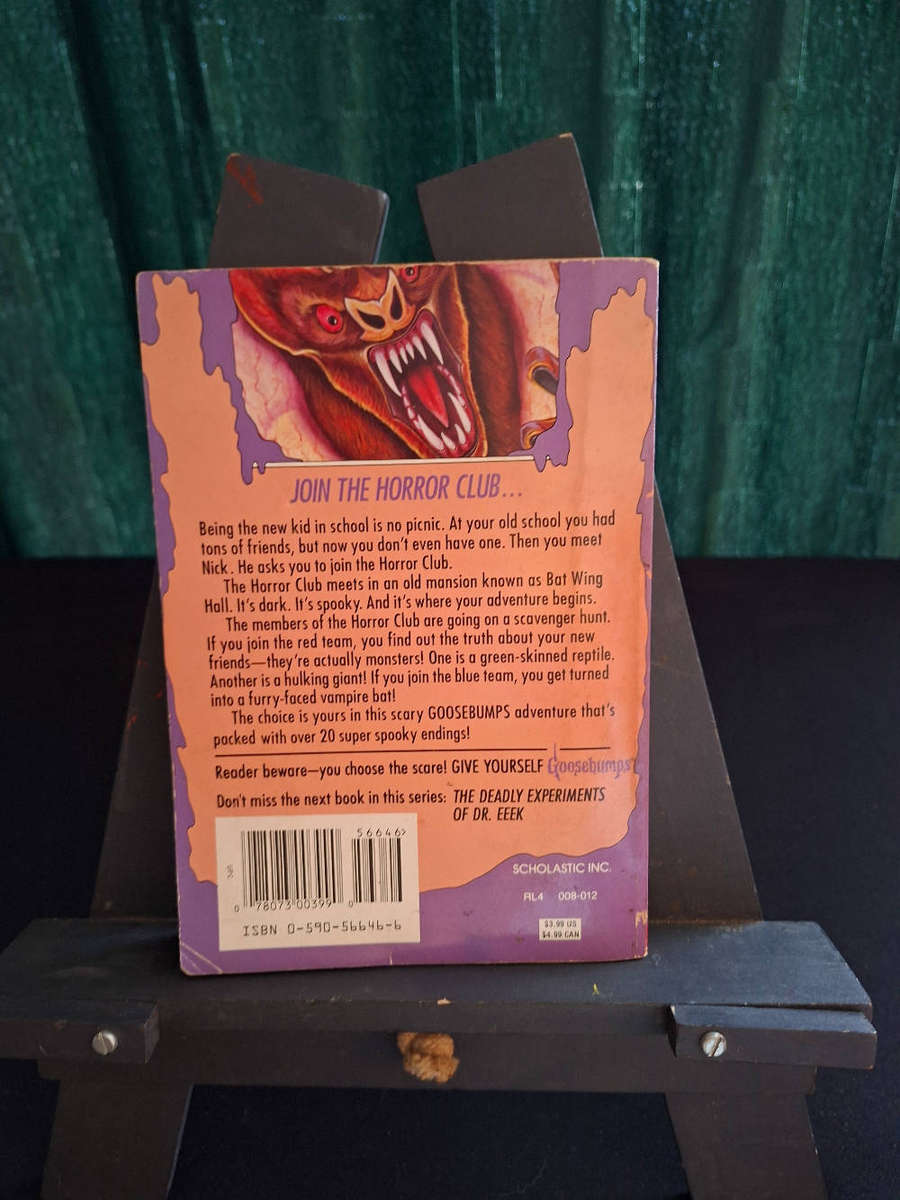 R.L. Stine Goosebumps Trapped in Bat Wing Hall