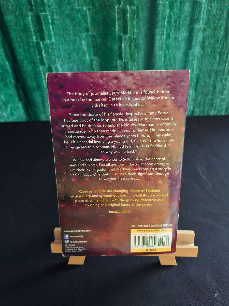 Ann Cleeves Dead Water