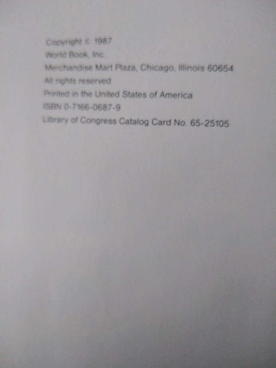 Dinosaurs! The 1987 Childcraft Annual