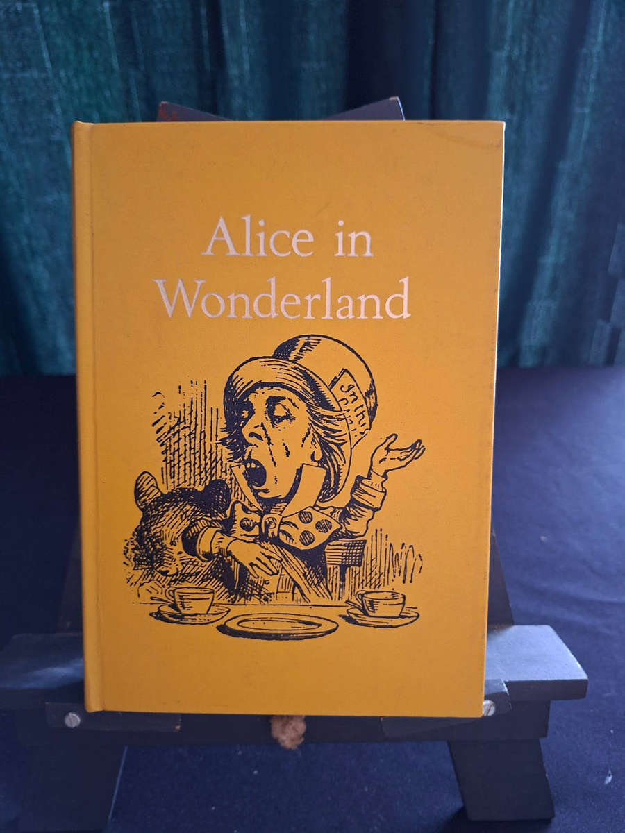 Lewis Carroll Alice in Wonderland