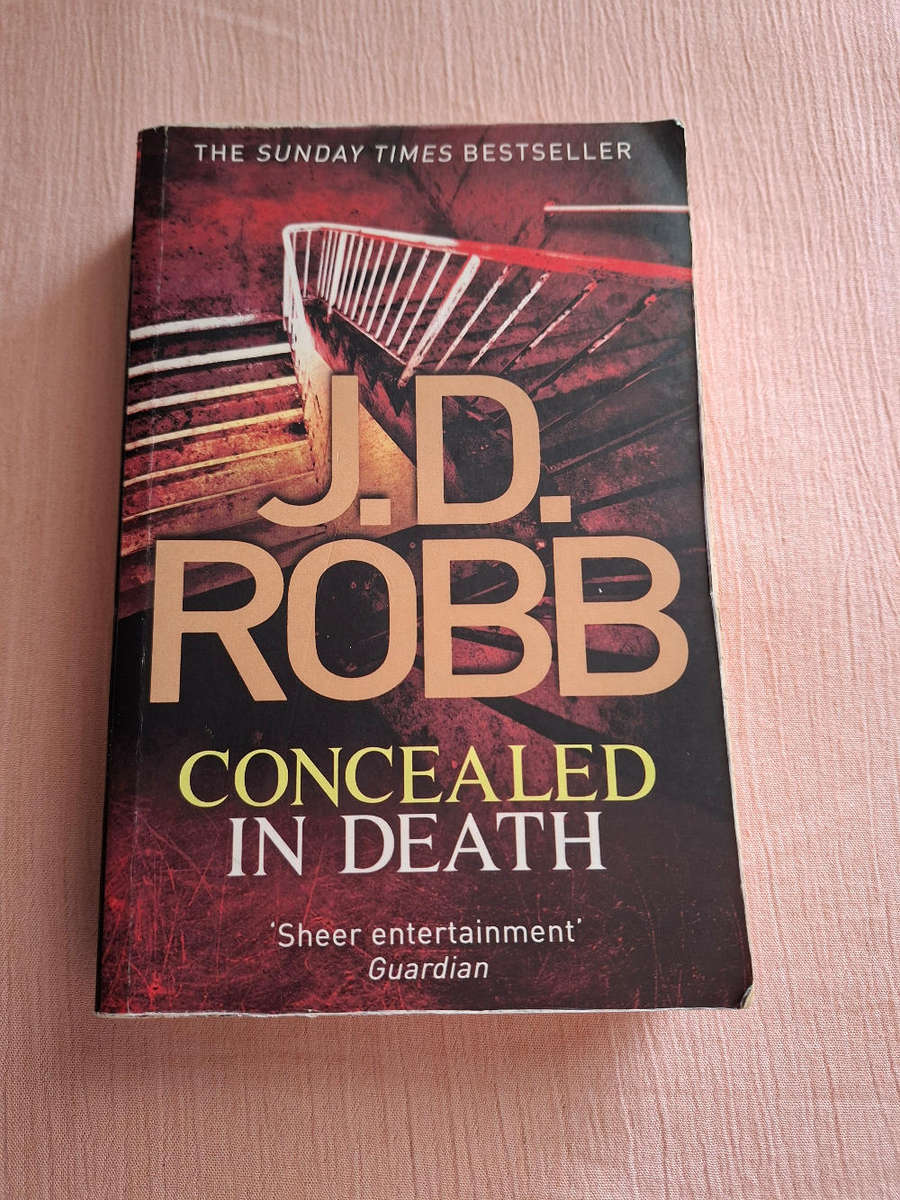 J.D Robb Concealed in Death