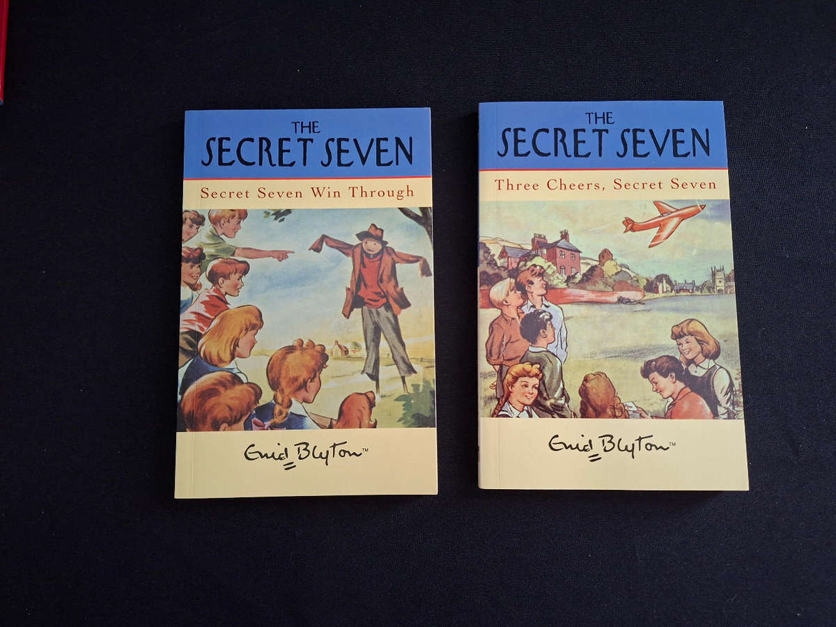 Enid Blyton The Complete Secret Seven Liabrary