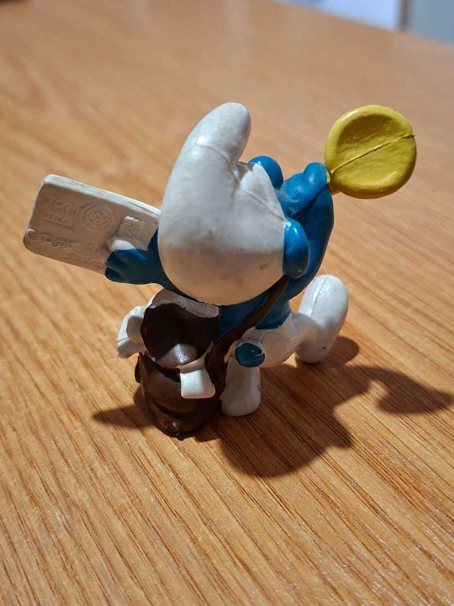 Smurf Postman