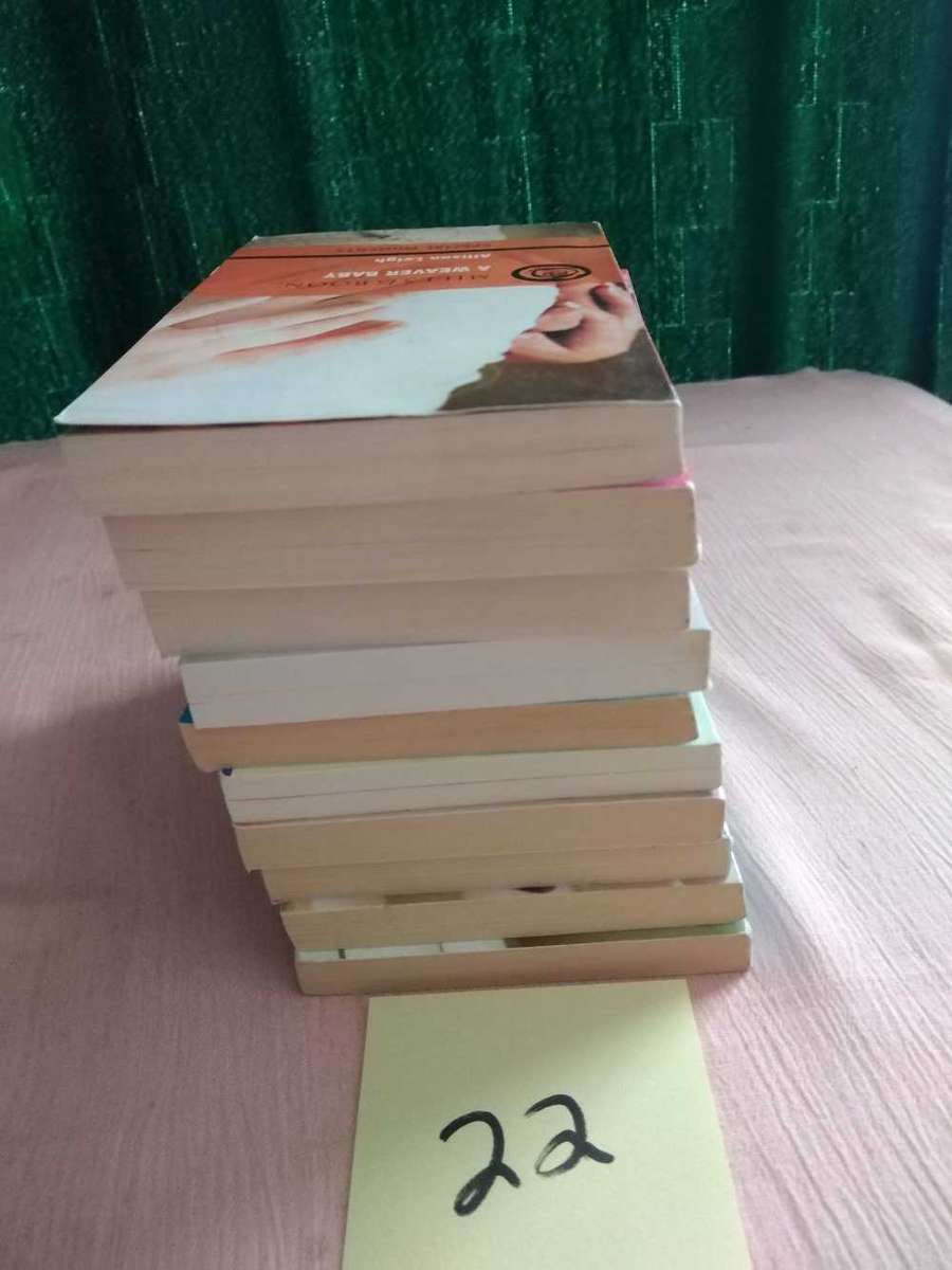 10 Assorted Mills and Boon Romance