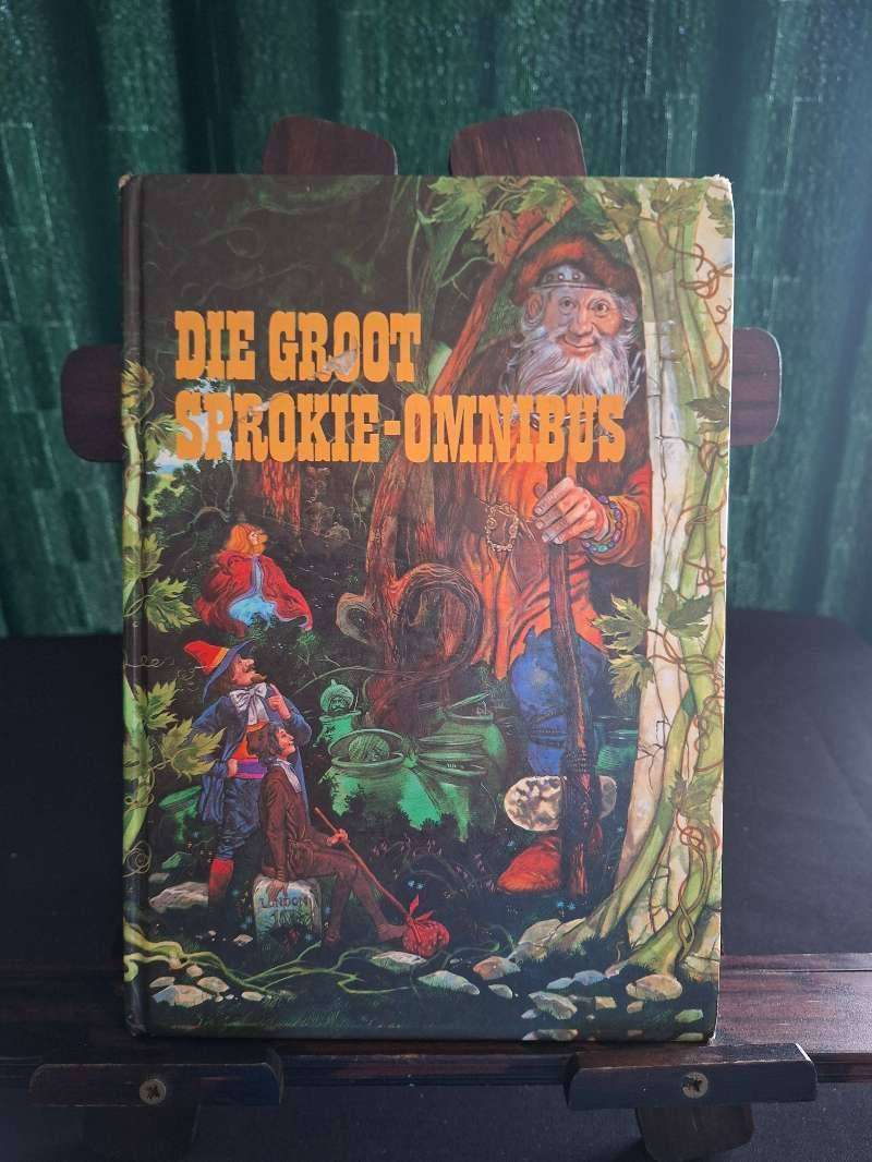 Die Groot Sprokie-Omnibus 21 beroemde verhale oorvertel deur Len Strydom