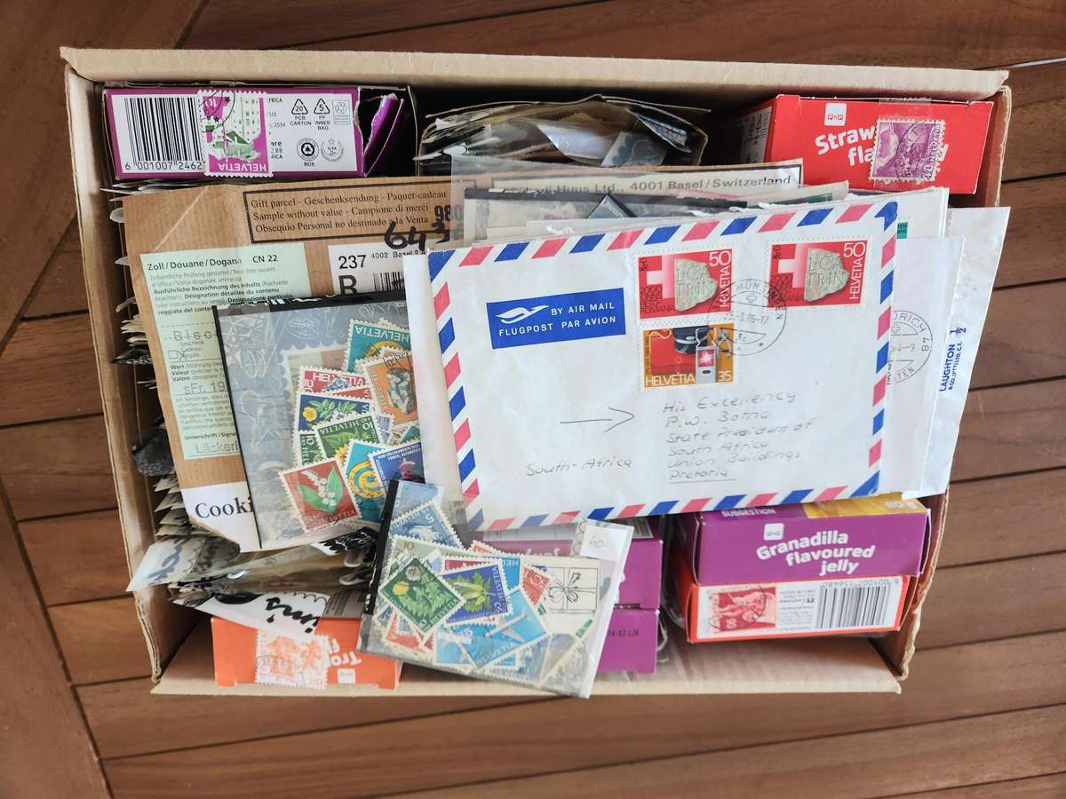Large collection of Switzerland/Helvetia stamps