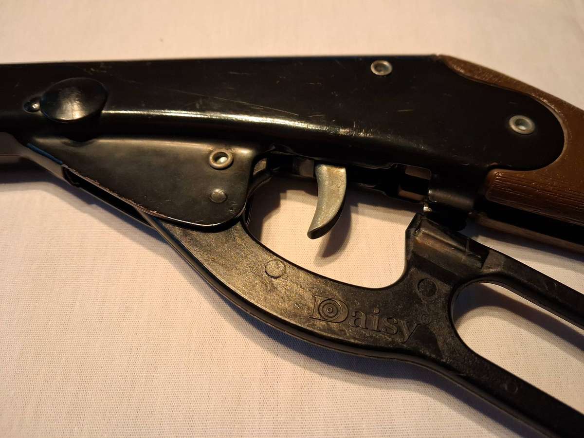 Vintage - Daisy pop-gun / toy rifle - lever action - Model 960