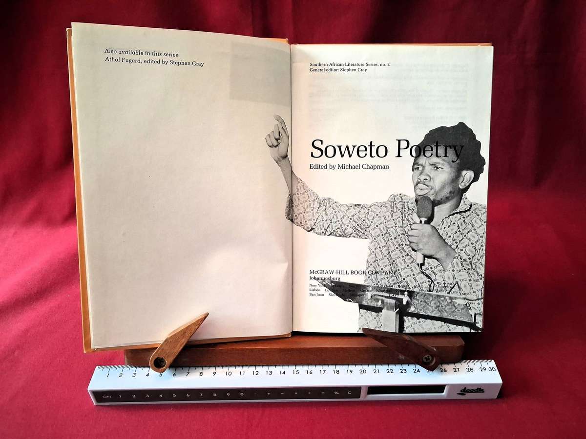 Soweto Poetry  Michael Chapman (1982, 1st Edition, Softcover)