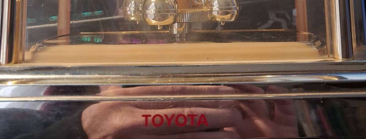 Seiko Quartz Mantel Clock  Toyota Branded  Working Condition