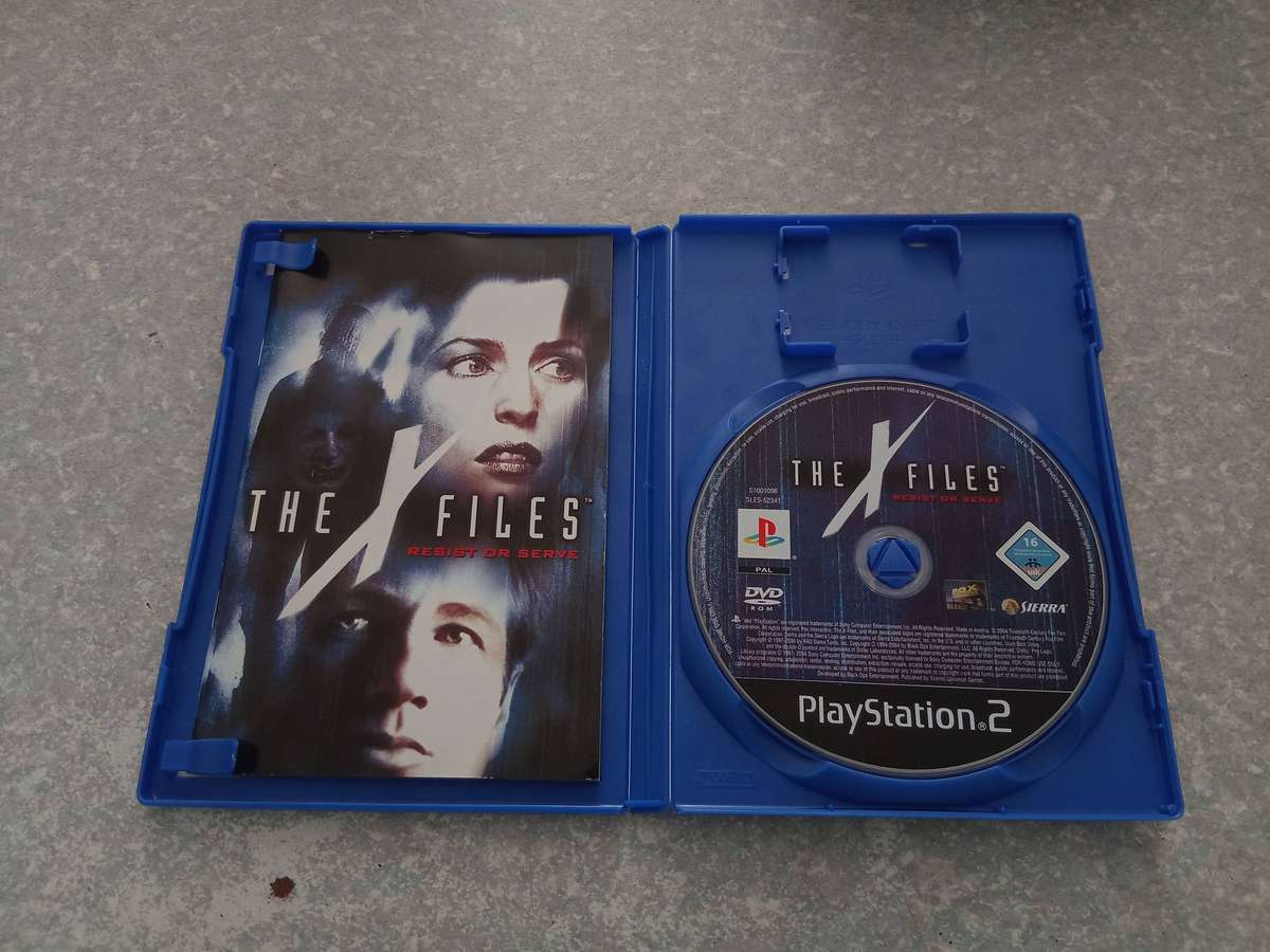 PS2 The X-Files Resist or Serve