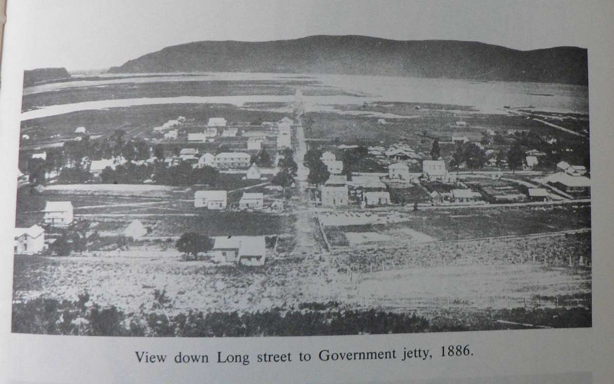 Knysna the forgotten port by Margaret Parkes and V.M. Williams(scarce book)