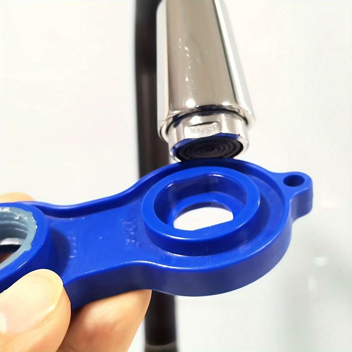 1pc Blue Faucet Wrench