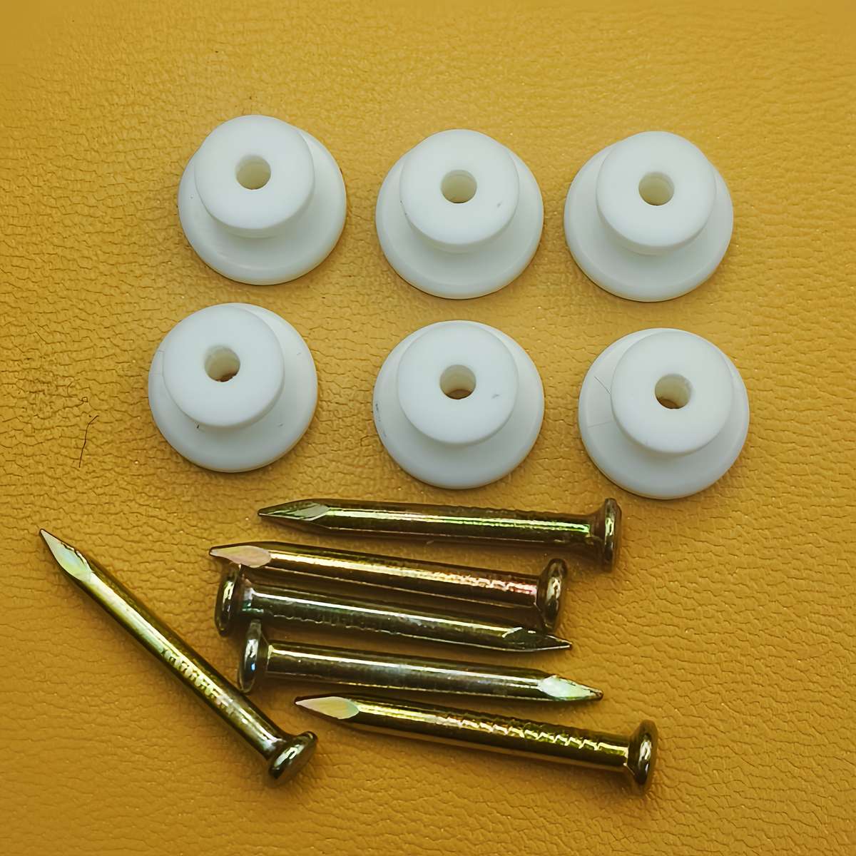 Iron Picture Hanging Nails Set