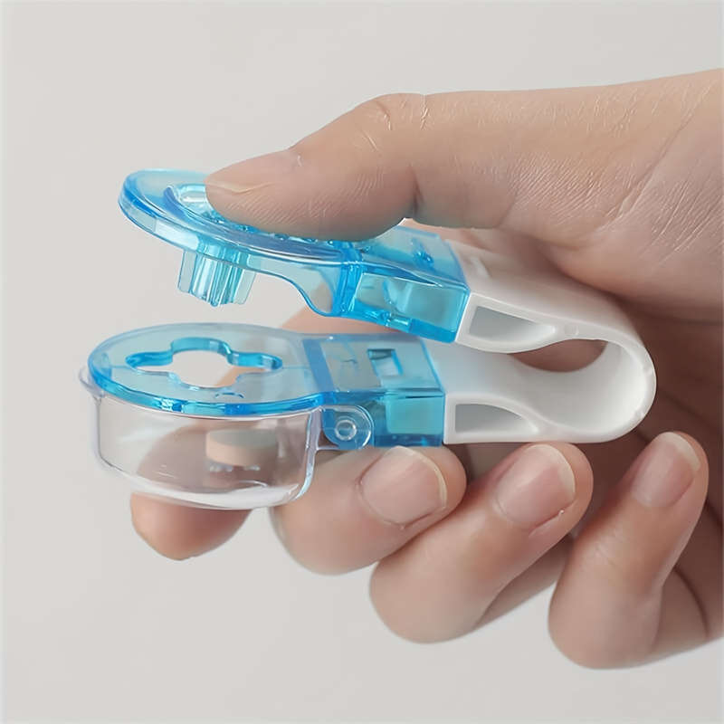 1pc Portable Pill Remover with Pill Box Home Gadgets