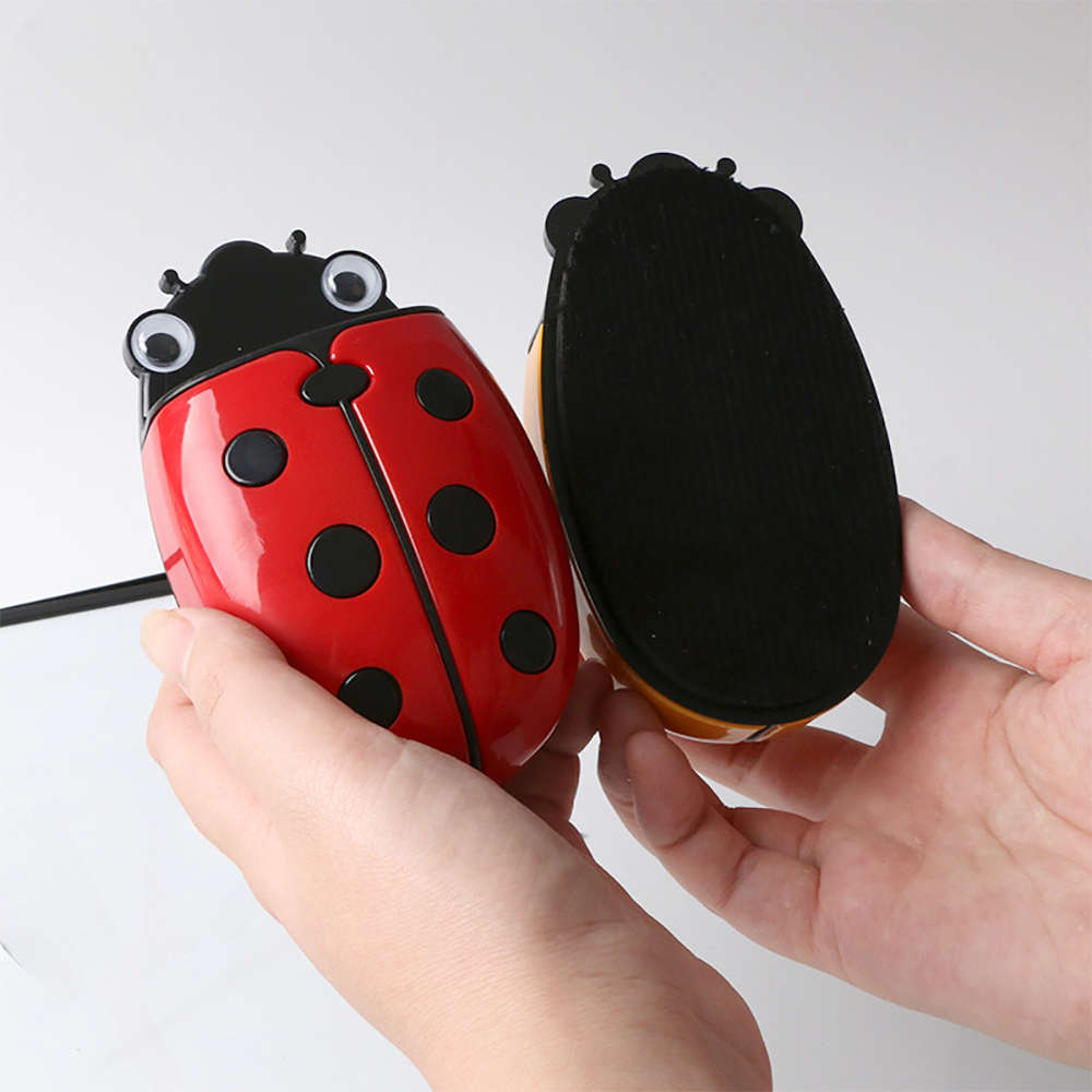 1 Piece Ladybug Shaped Magnetic Pen Holder