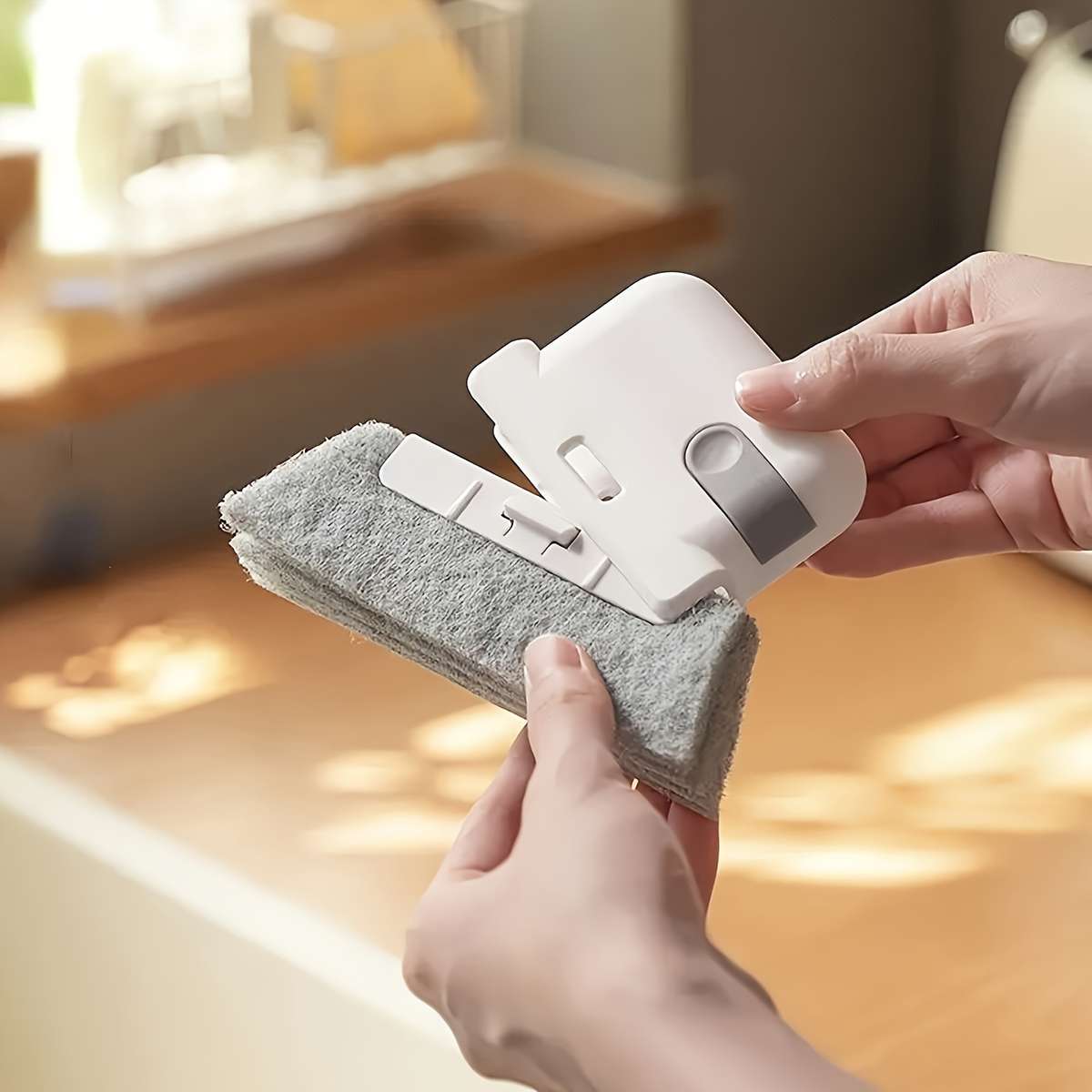 1Pack Multi-Purpose Window Track Cleaning Brush