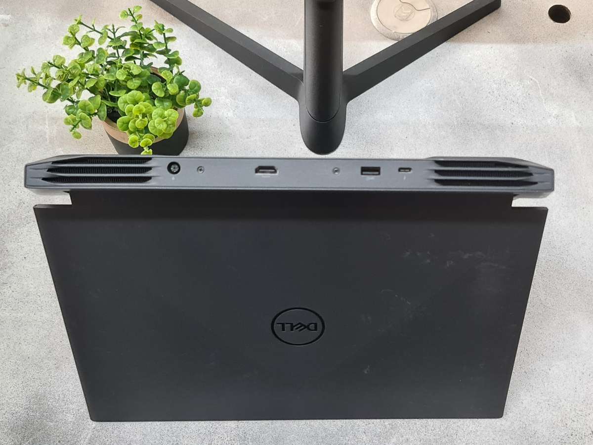 Beast Dell G15 Core i7 Rtx 3060 6GB GDDR6 Vram 16GB RAM 512GB Nvme SSD Gaming Laptop