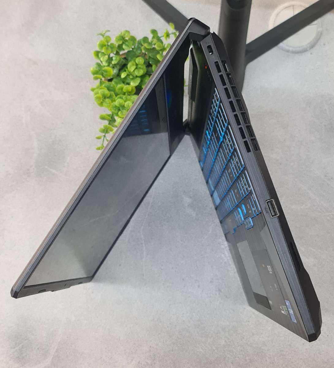 Beast Asus TUF Core i5 RTX 2050 12GB RAM 512GB Nvme SSD Gaming/Content Creation Laptop