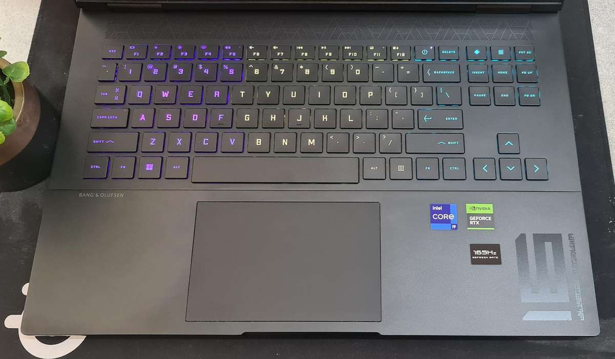 HP Omen 16 Core i9 13900HX RTX 4060 140W Max TGP 8GB 16GB DDR5 5600MT/S RAM 1TB Nvme Gaming Laptop