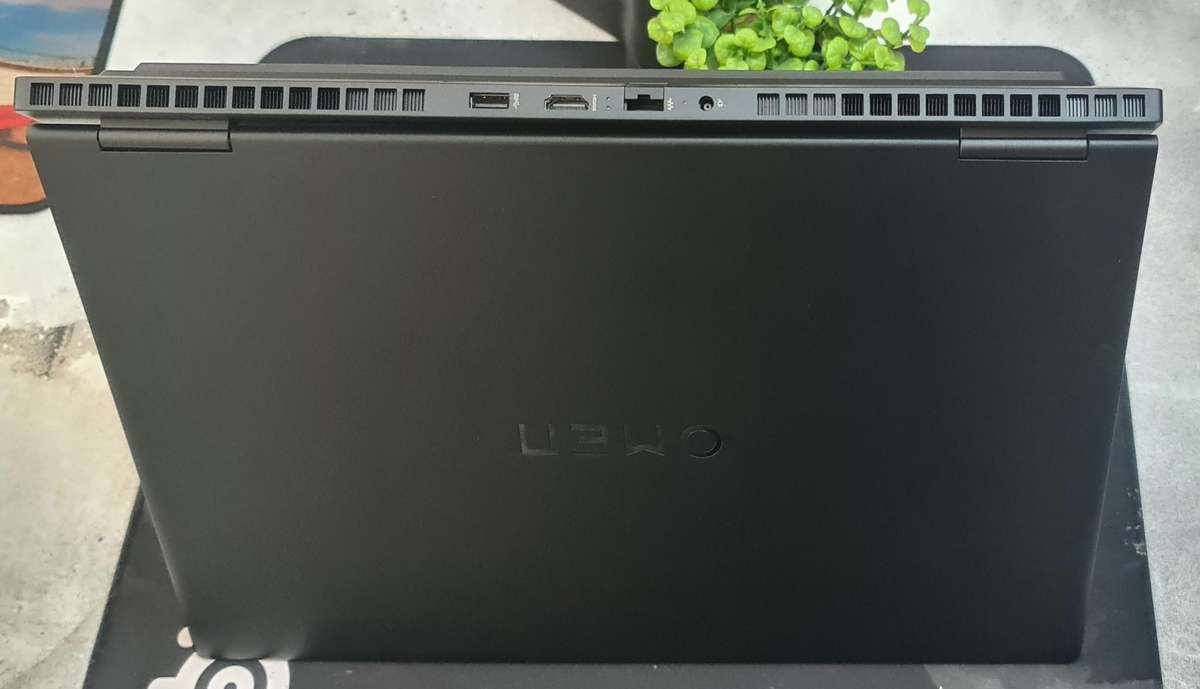 HP Omen 16 Core i9 13900HX RTX 4060 140W Max TGP 8GB 16GB DDR5 5600MT/S RAM 1TB Nvme Gaming Laptop