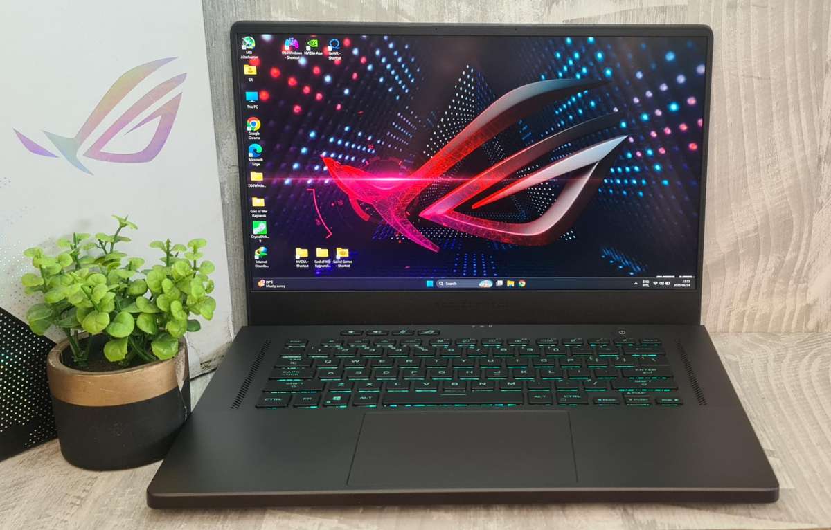 Asus Zephyrus Ryzen 9 5900HS RTX 3070 8GB GDDR6 Vram 16GB DDR4 Ram 1TB Nvme SSD Gaming Laptop