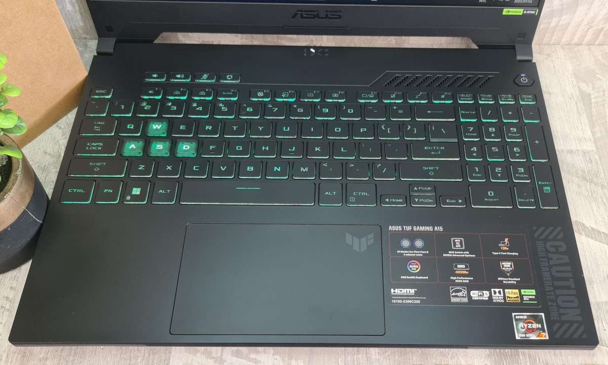 Asus Tuf RTX 4050 6GB GDDR6 Vram Ryzen 7 7735HS 16GB DDR5 4800MHz Ram 512GB Nvme SSD Gaming Laptop