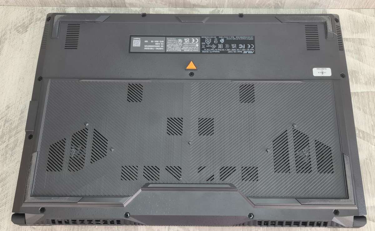 Asus Tuf RTX 4050 6GB GDDR6 Vram Ryzen 7 7735HS 16GB DDR5 4800MHz Ram 512GB Nvme SSD Gaming Laptop