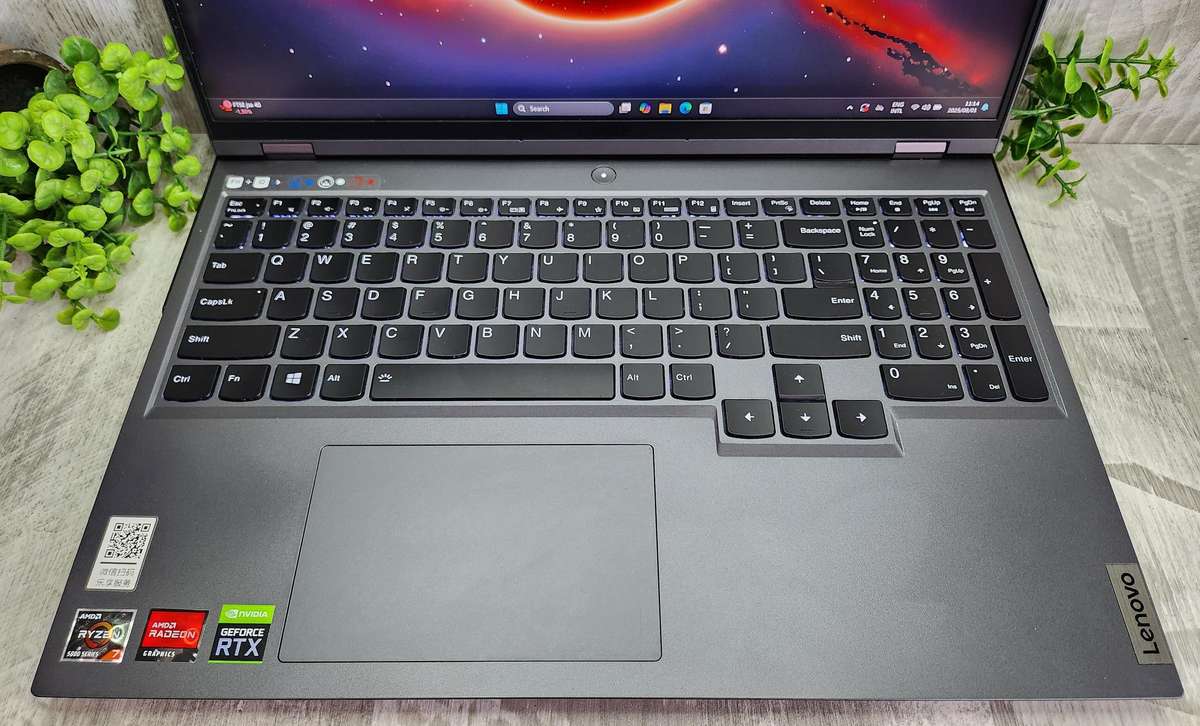 Lenovo Legion 5 PRO QHD+ RTX 3070 8GB 140W Max TGP Ryzen 7 5800H 16GB RAM 1TB Nvme SSD Gaming Laptop