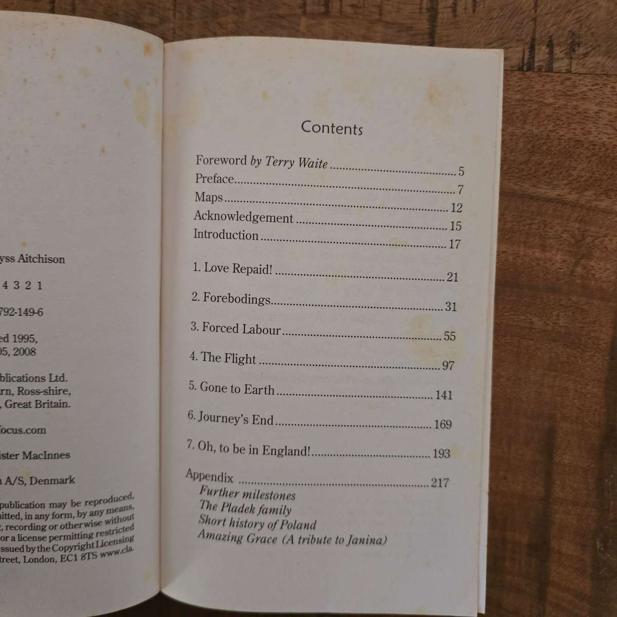 Caught in the crossfire: One woman's battle for survival in World War II - Mary Wemyss Aitchison
