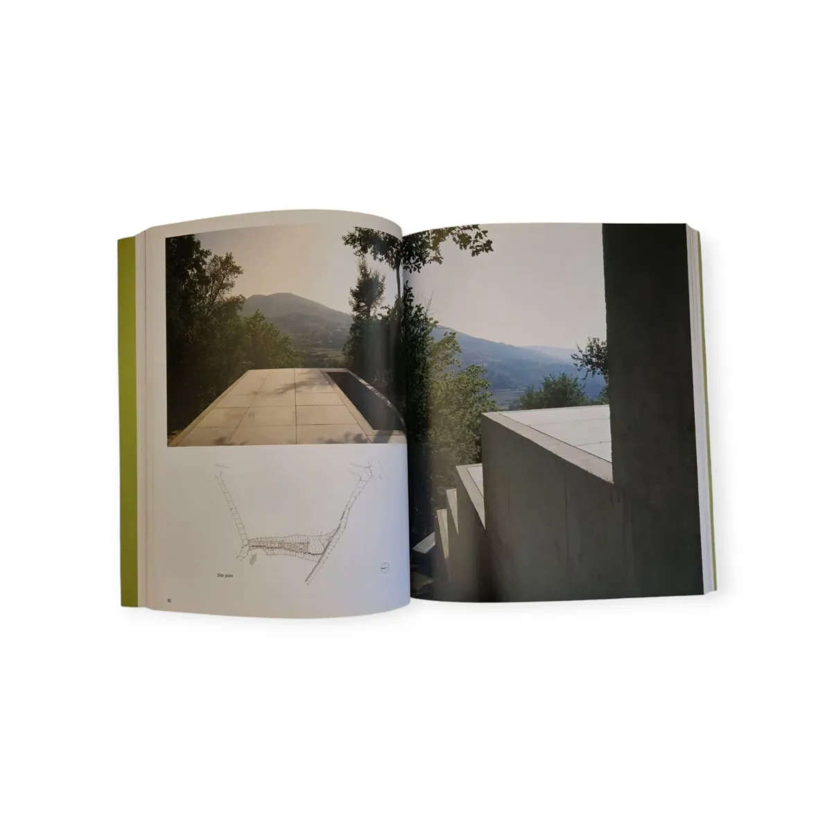 Houses in spectacular settings - Cristina Paredes