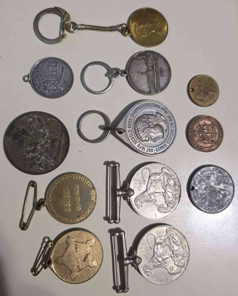 Medal lot