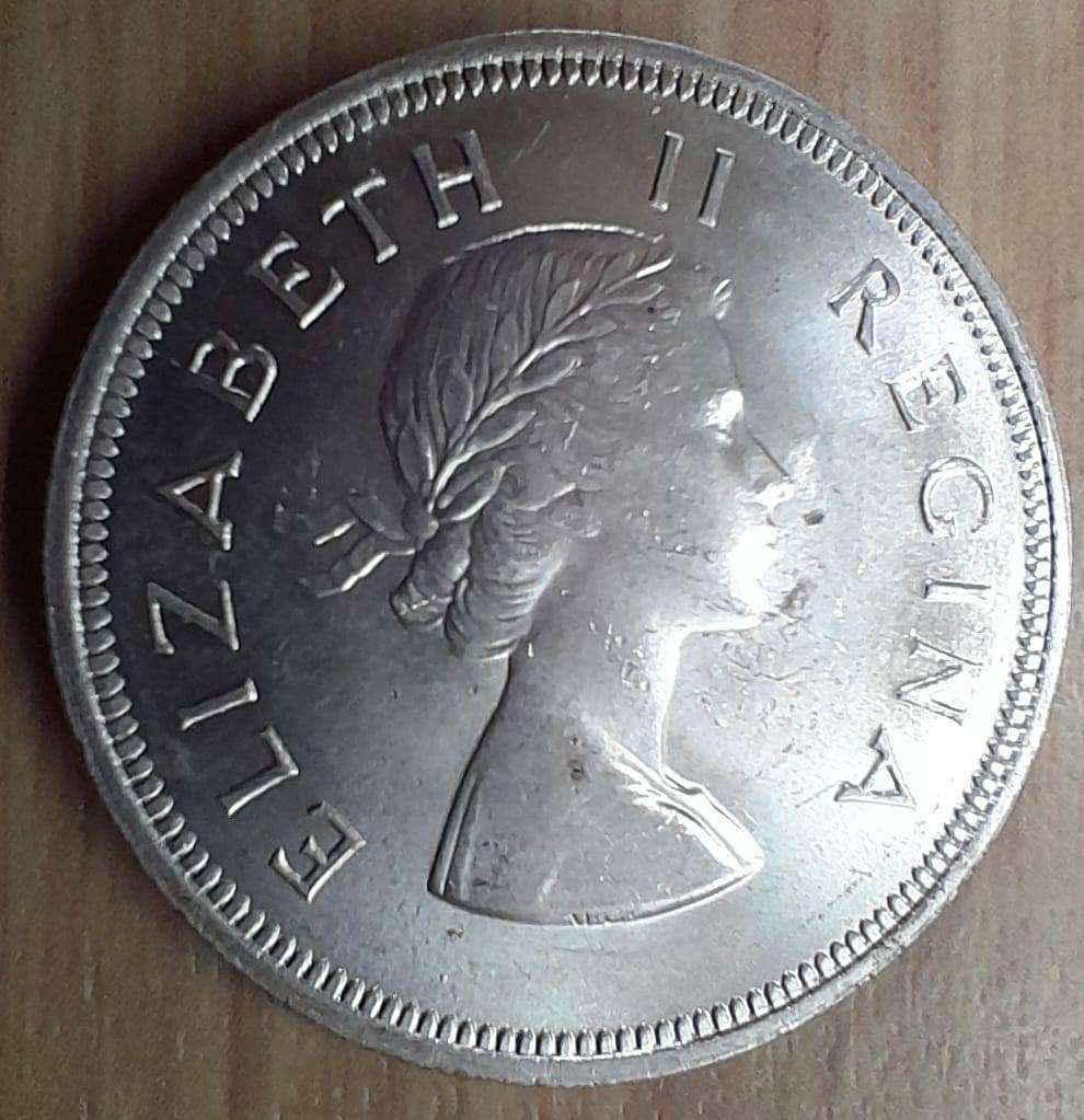 RSA 1956 - UNC 50% SILVER 21/2 SHILLING PIECE - COIN WEIGHT 14,14 GRAMS - ENCAPSULATED.