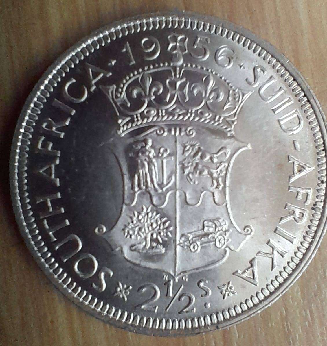 RSA 1956 - UNC 50% SILVER 21/2 SHILLING PIECE - COIN WEIGHT 14,14 GRAMS - ENCAPSULATED.