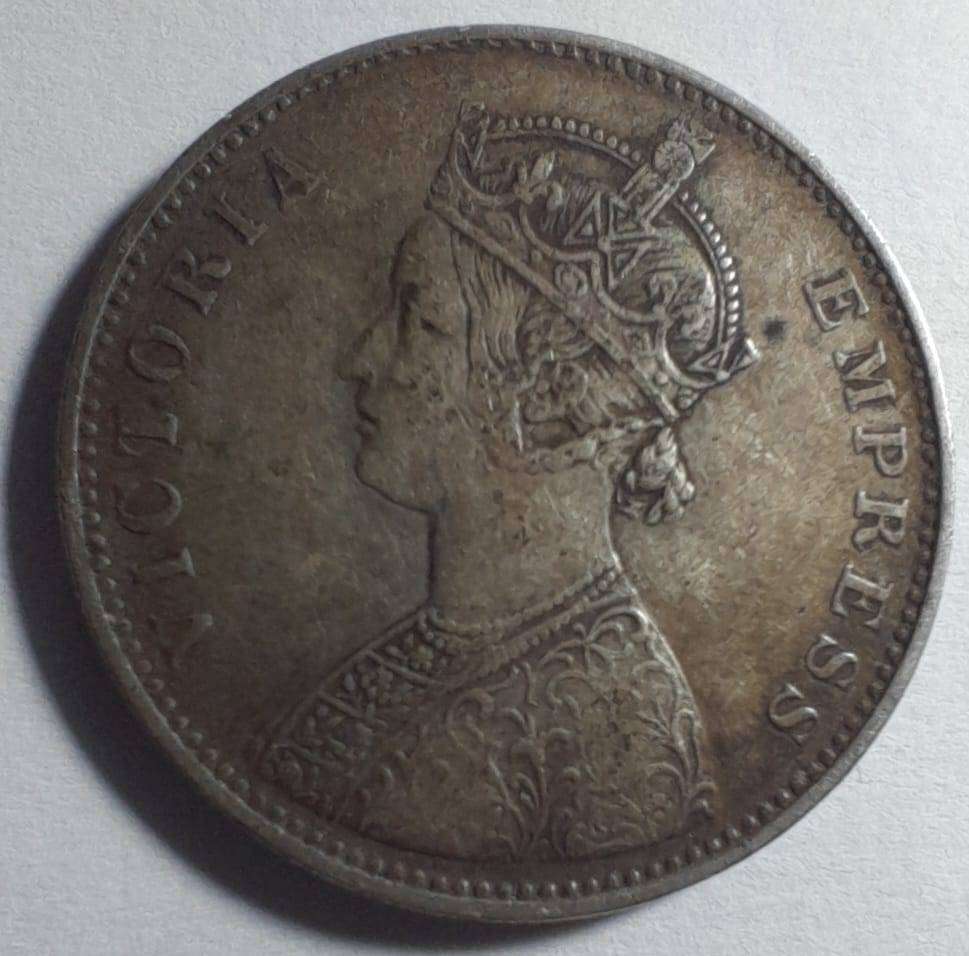 INDIA - 1879 ONE RUPEE 917 FINE SILVER COIN-WEIGHT 11,66 GRAMS 31mm DIAMETER. ENCAPSULATED.