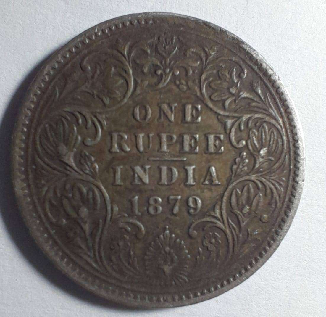 INDIA - 1879 ONE RUPEE 917 FINE SILVER COIN-WEIGHT 11,66 GRAMS 31mm DIAMETER. ENCAPSULATED.
