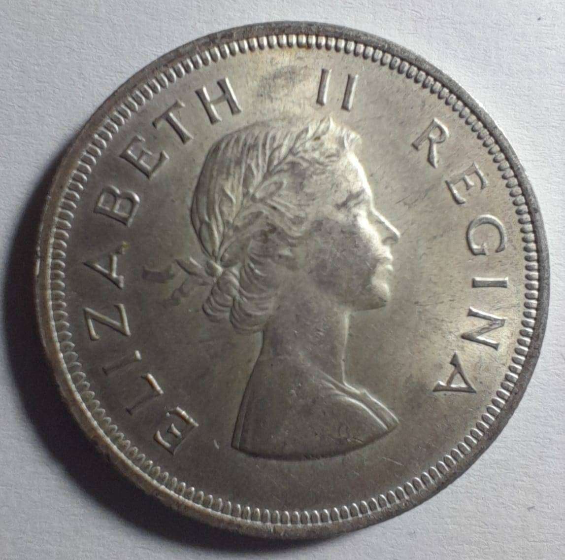 RSA 1955 ABOUT UNC 50% SILVER 21/2 SHILLING PIECE - ENCAPSULATED. COIN WEIGHT 14,14 GRAMS.