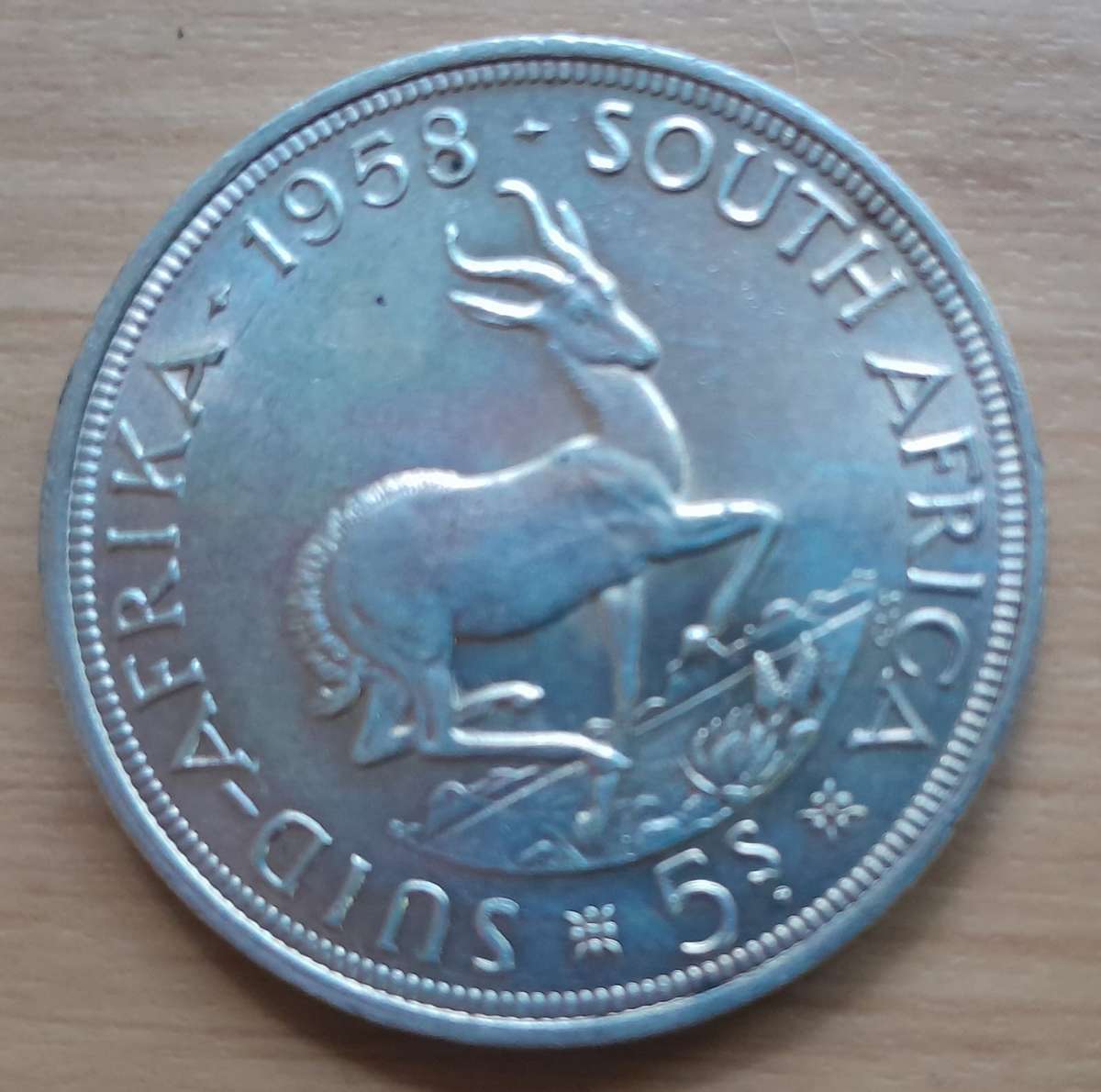 1958 50% SILVER 5/- CROWN,  NICE COIN COULD BE QUITE A GOOD GRADE, CRISP REEDED EDGE, AS PICTURES