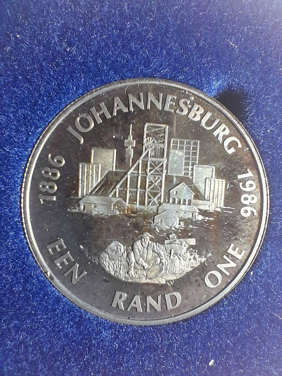RSA 1986 PROOF SILVER R1 - LOVELY TONING ON THE REVERSE  SIDE - in LARGE SA MINT BOX no CAPSULE.