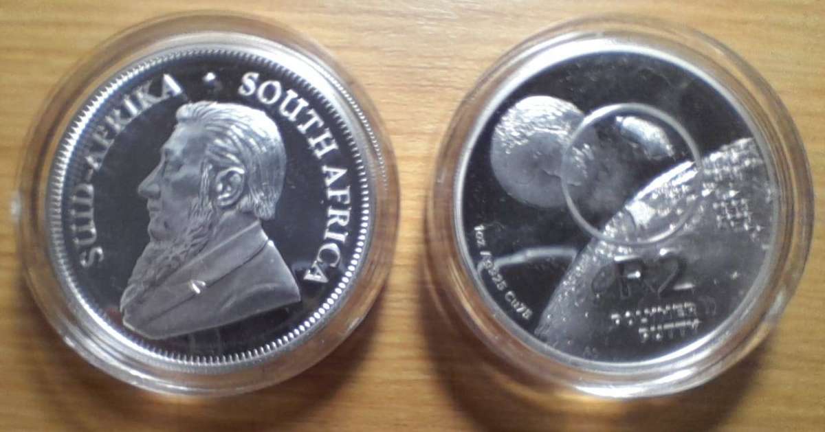 2019 R1 FINE-SILVER KRUGERRAND & R2 POLYMER PUTTY CROWN COMBINATION SET IN LOVELY PRESENTATION CASE