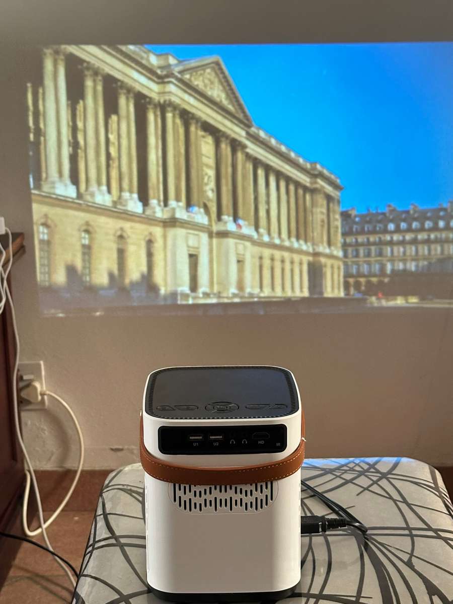 4K Ultra HD Smart Android Home Theater Multimedia Projector