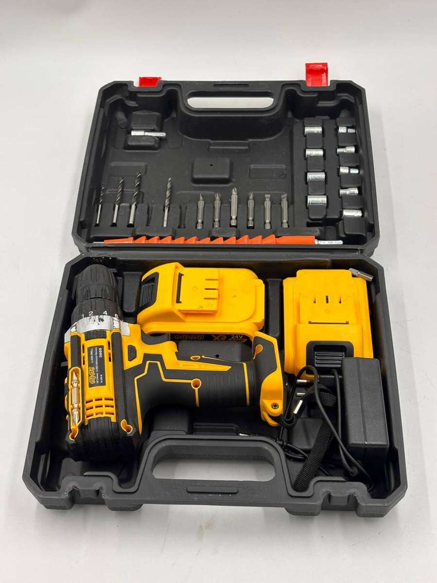 26 Piece Wireless Drill Set With 2 x Battery Packs