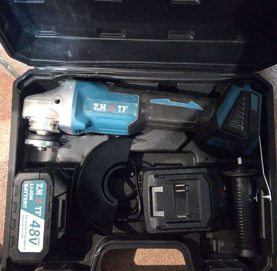 Cordless Brushless Angle Grinder With 1 Batteries & Case