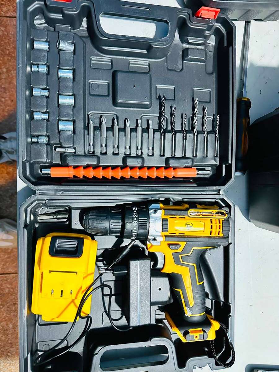 26 Pc Wireless Impact Drill Set With 1 Lithium Battery Packs, Case