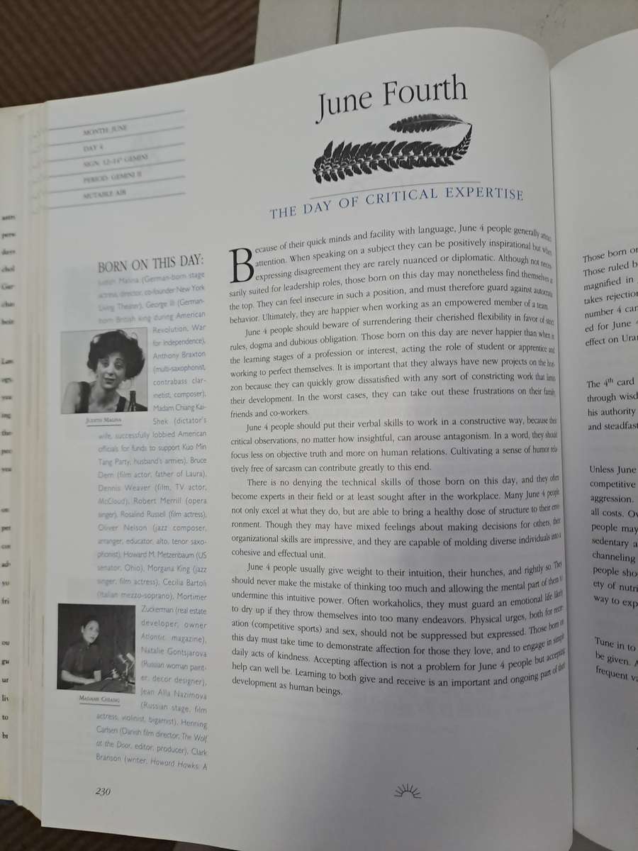 THE SECRET LANGUAGE OF BIRTHDAYS. By G Goldschneider & J Elffers