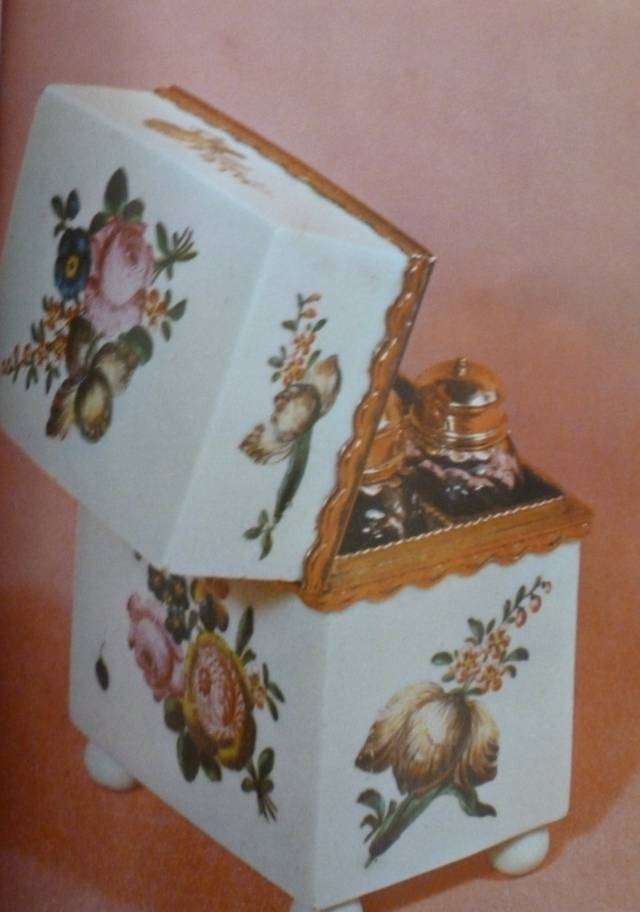 TWO BOOKS ON COLLECTABLES