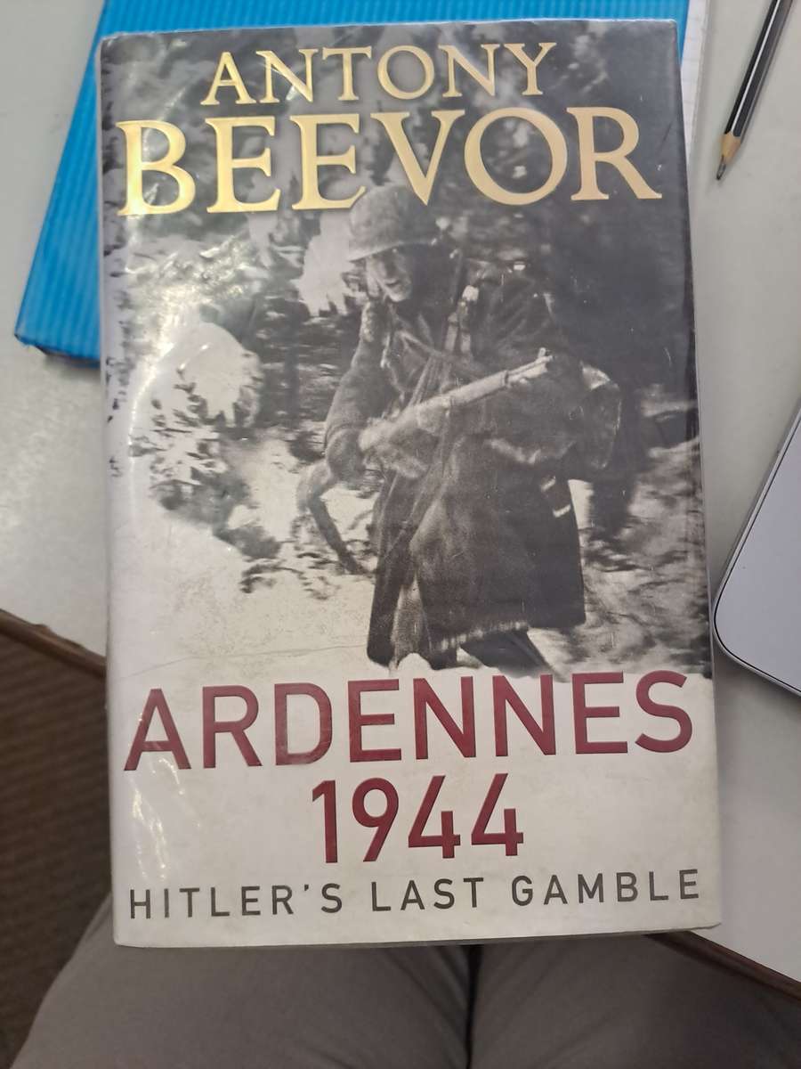 ARDENNES 1944. Hitler's last gambleBy Anthony Beevor