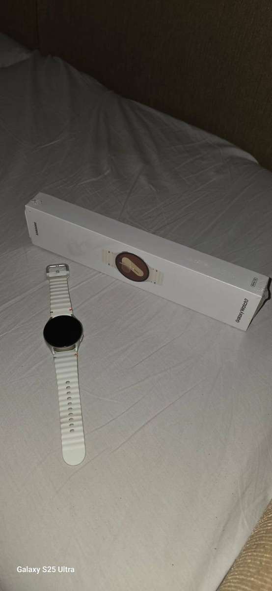 brand-new, Sealed Samsung Galaxy Watch7