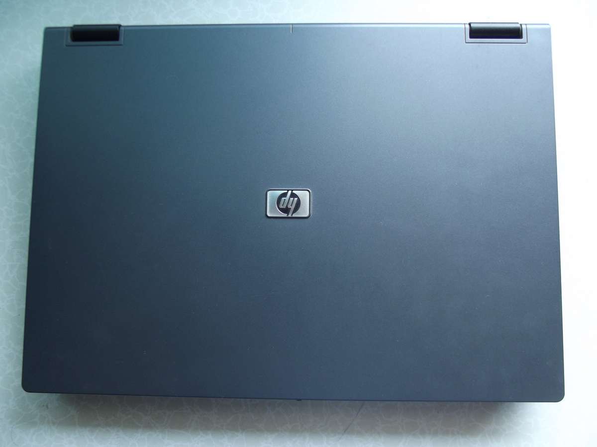 HP Compaq nx7400 Laptop