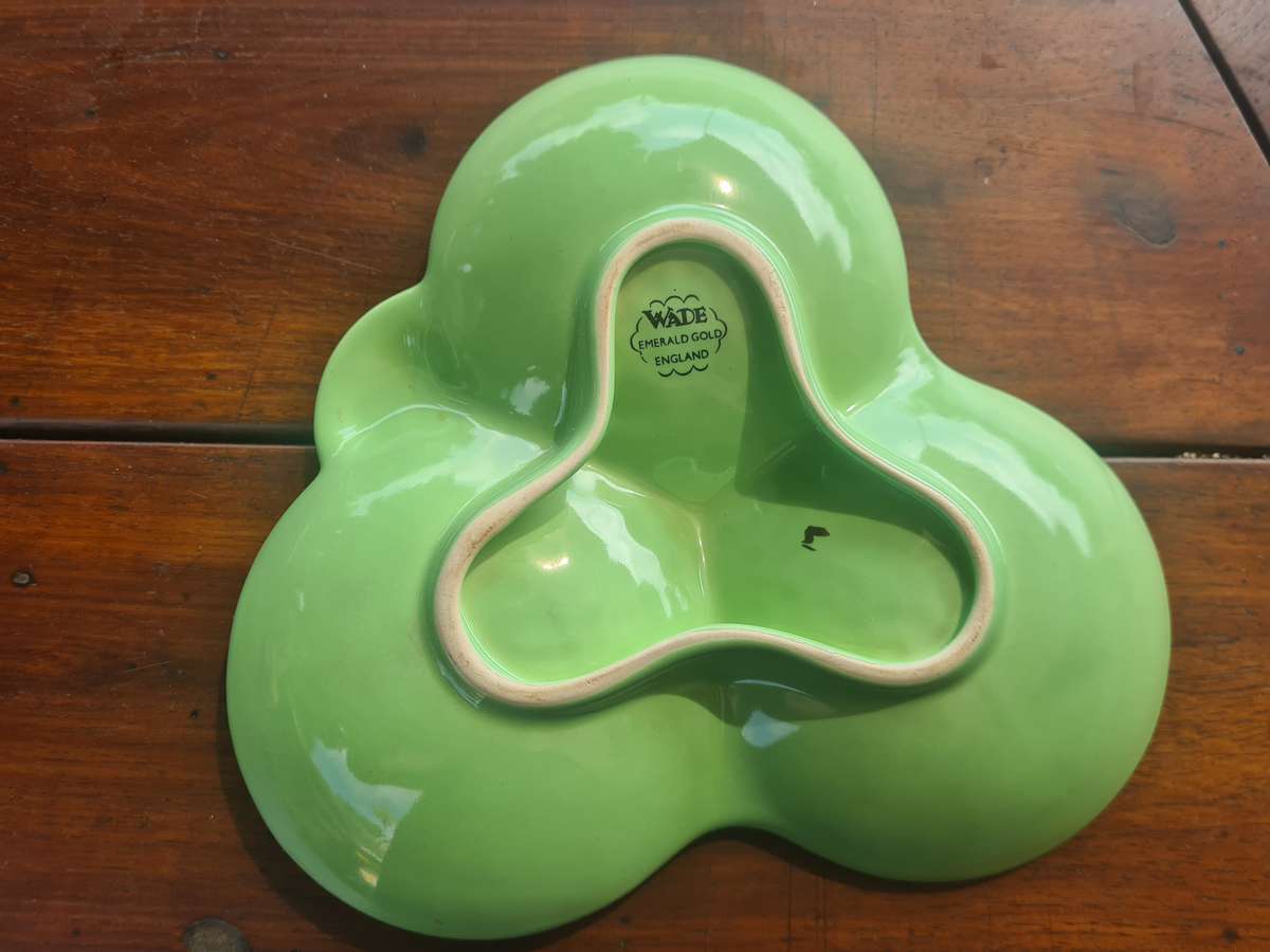 Wade Dish - Emerald Gold England 1950'